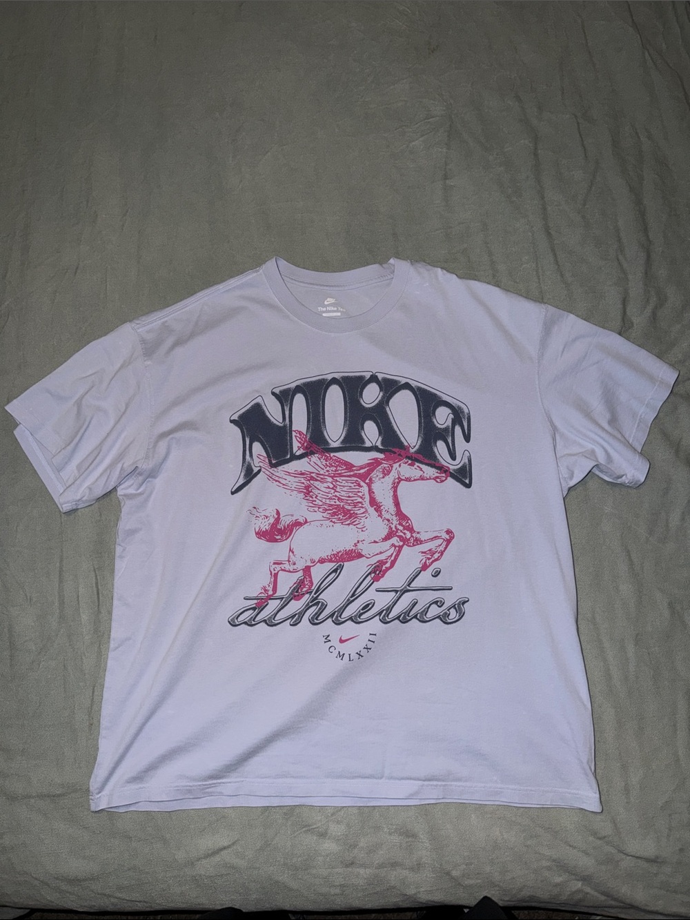 Nike Men’s Short-Sleeve Tee — Lavender with Pink Pegasus Print